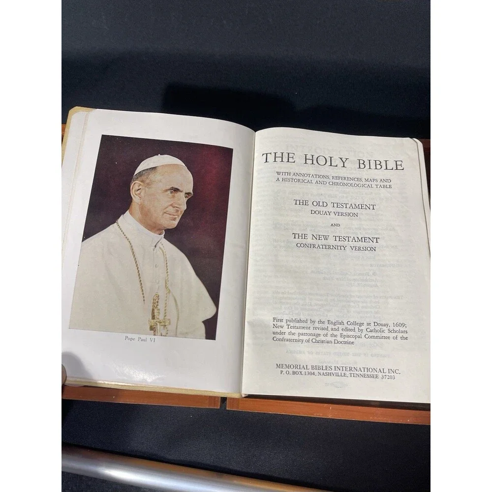 Vintage UAW Memorial Bible In Wooden Box 1971